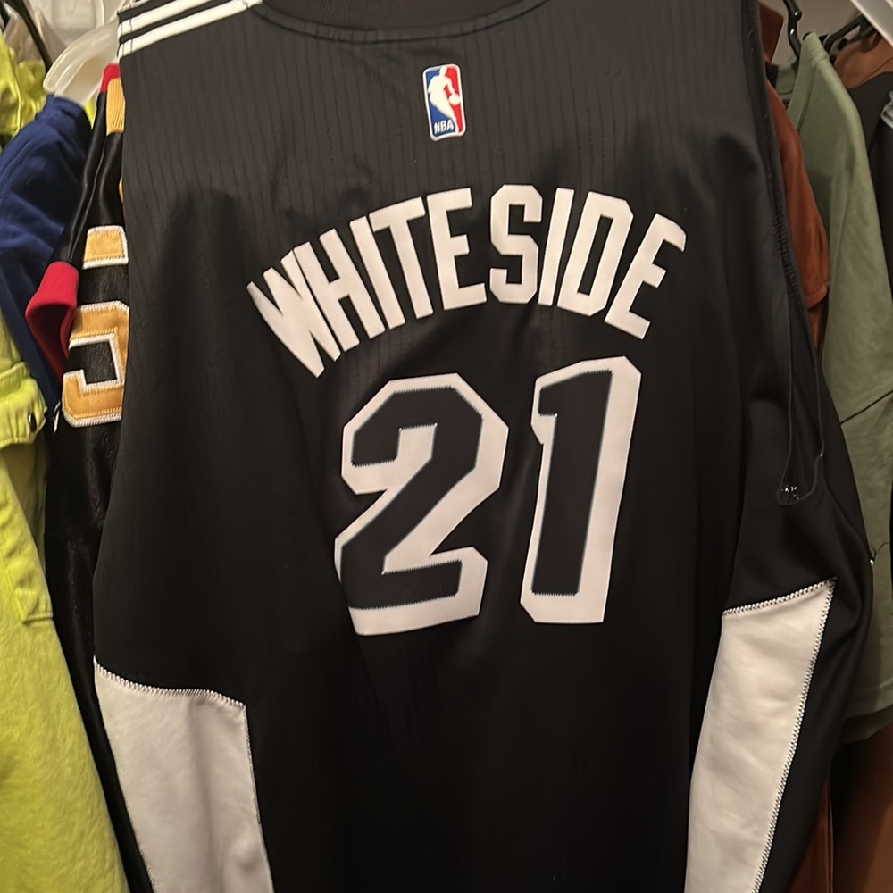 Jersey - Picture 4 of 4
